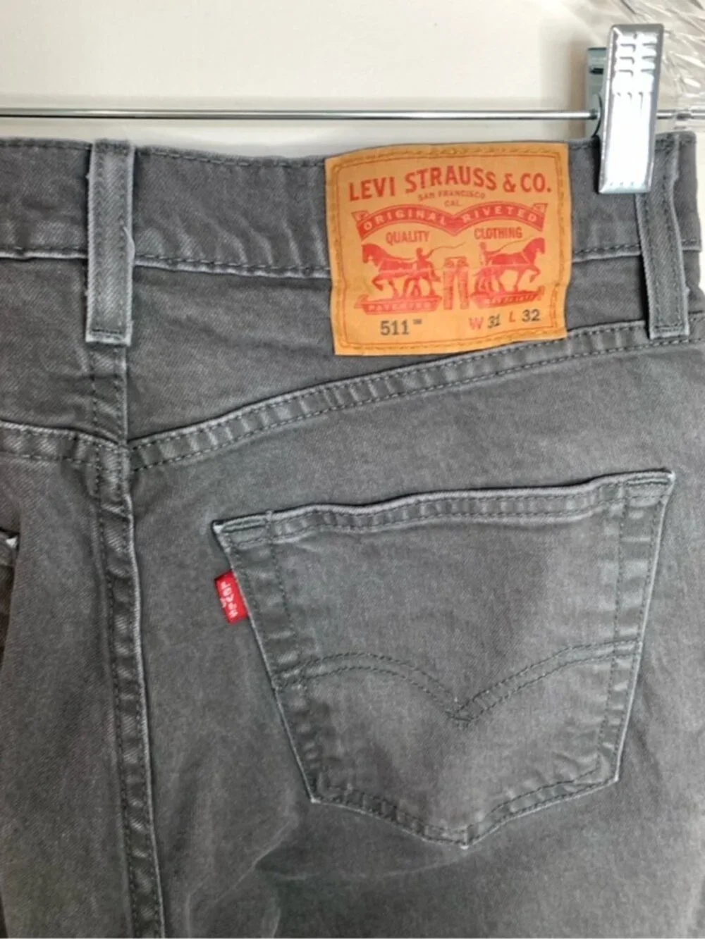 Levi's Men's 511 Slim Fit Jeans#04511-5882 size 31
